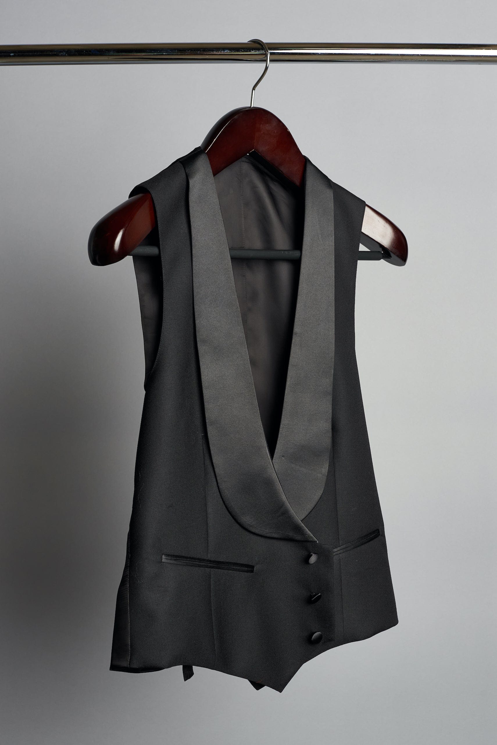 Classic Wool & Mohair Tuxedo - Image 18