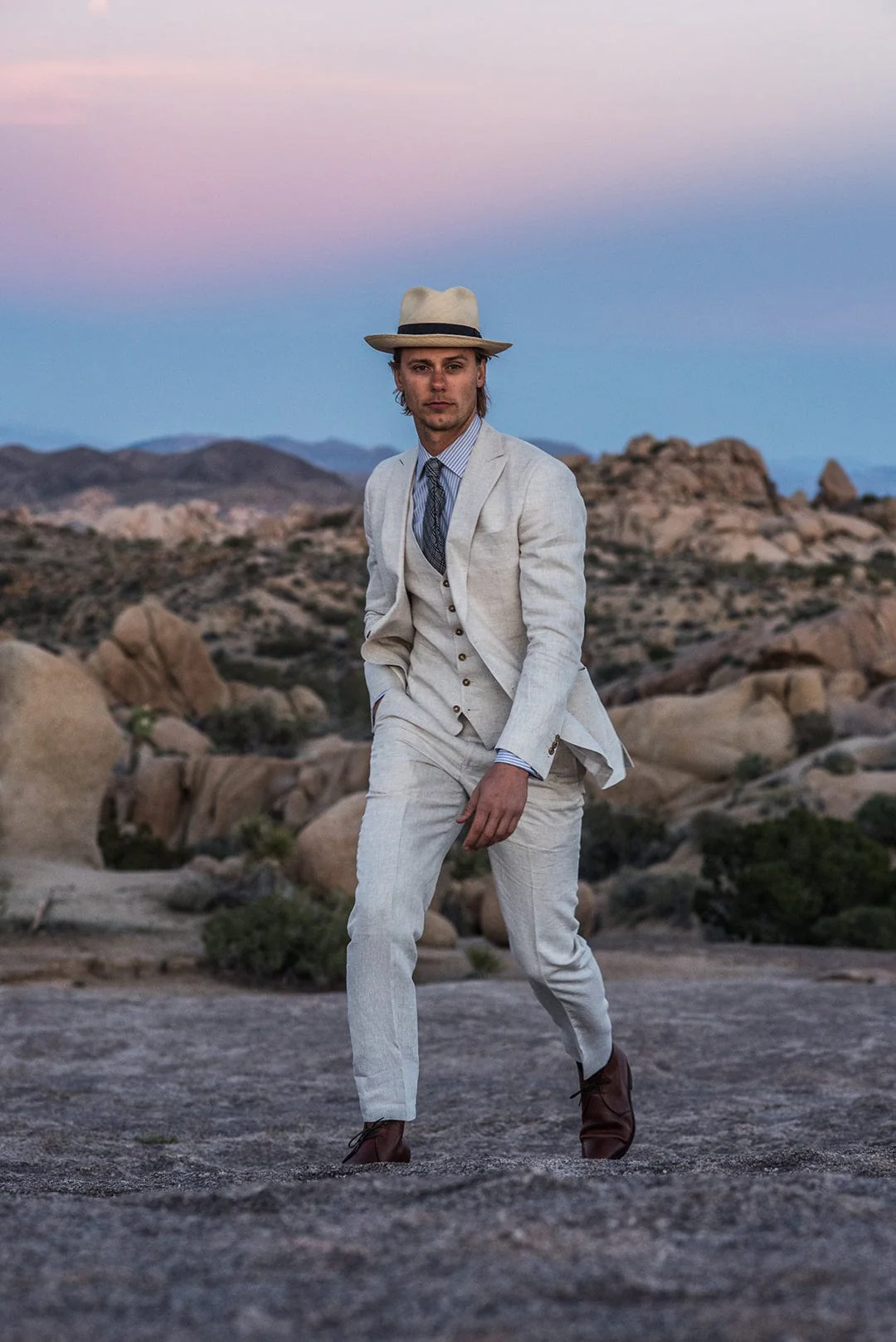 Linen Suit - Image 22