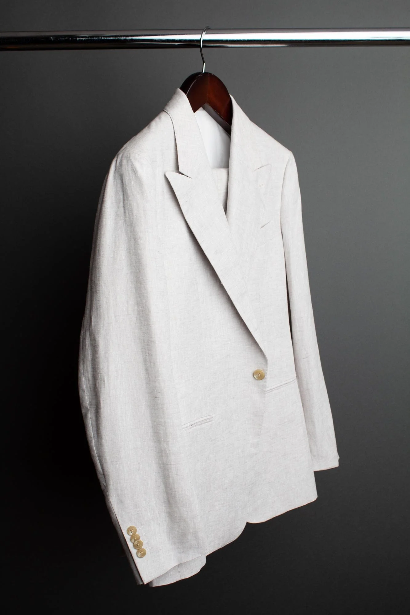Linen Suit - Image 24