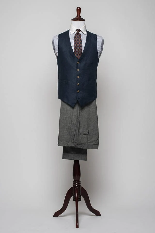 Linen Suit - Image 39