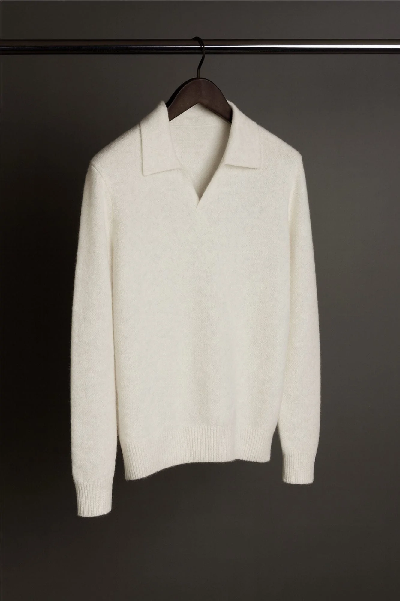 Made-to-Measure Cashmere Long Sleeve V-Neck Polo - Image 17