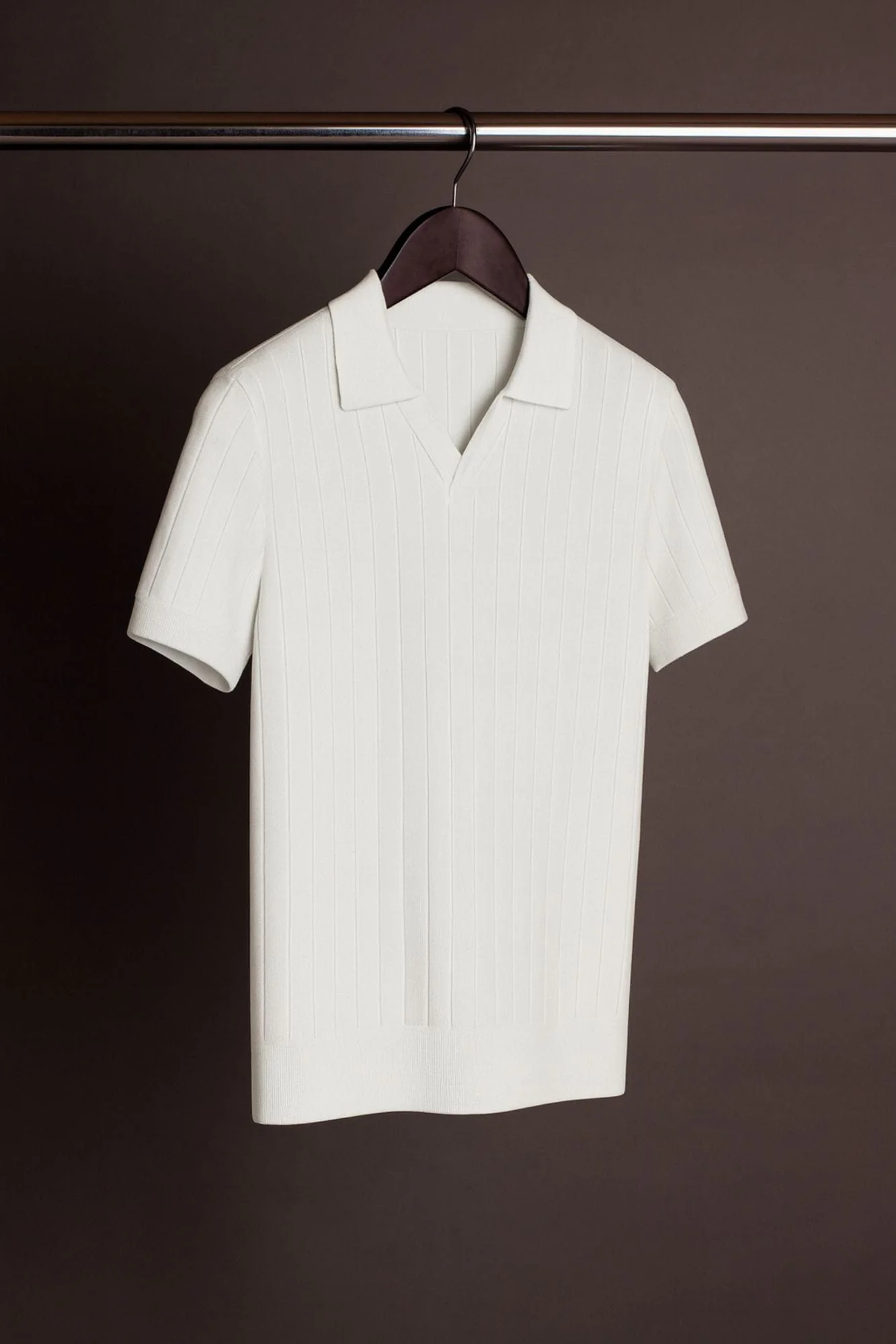 Made-to-Measure Cotton & Silk V-Neck Polo - Image 19