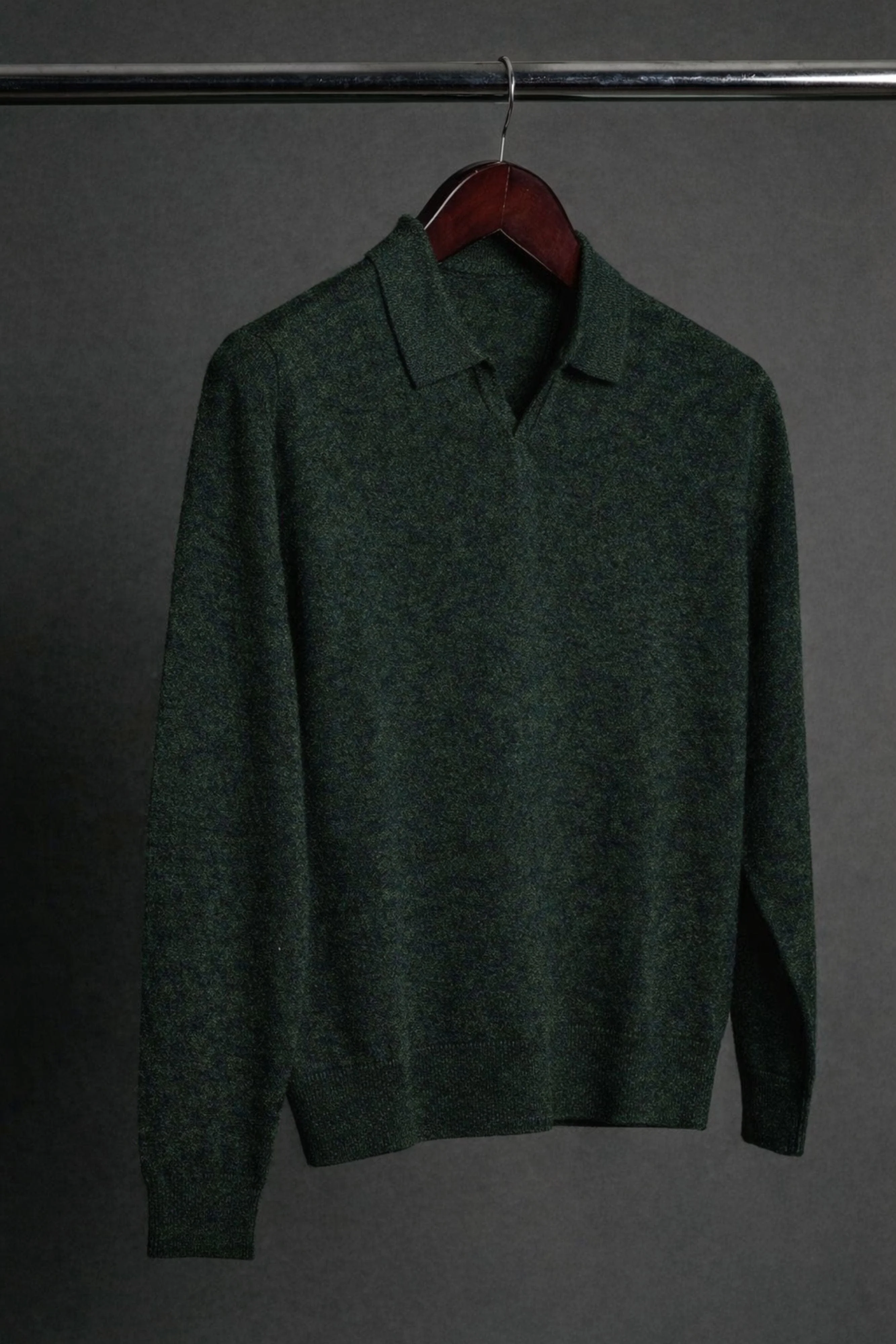 Made-to-Measure Wool & Cashmere V-Neck Polo - Image 13