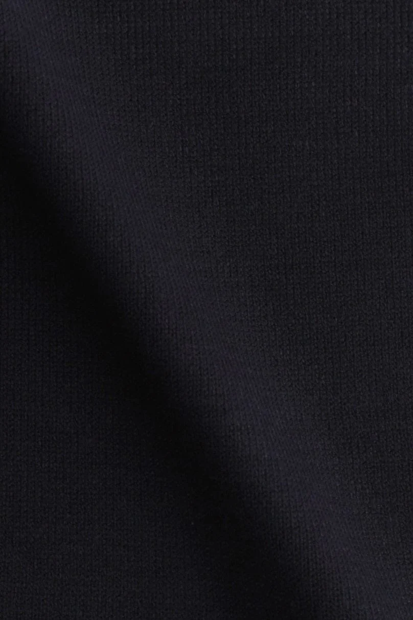 Popcorn Raglan Crewneck - Image 9