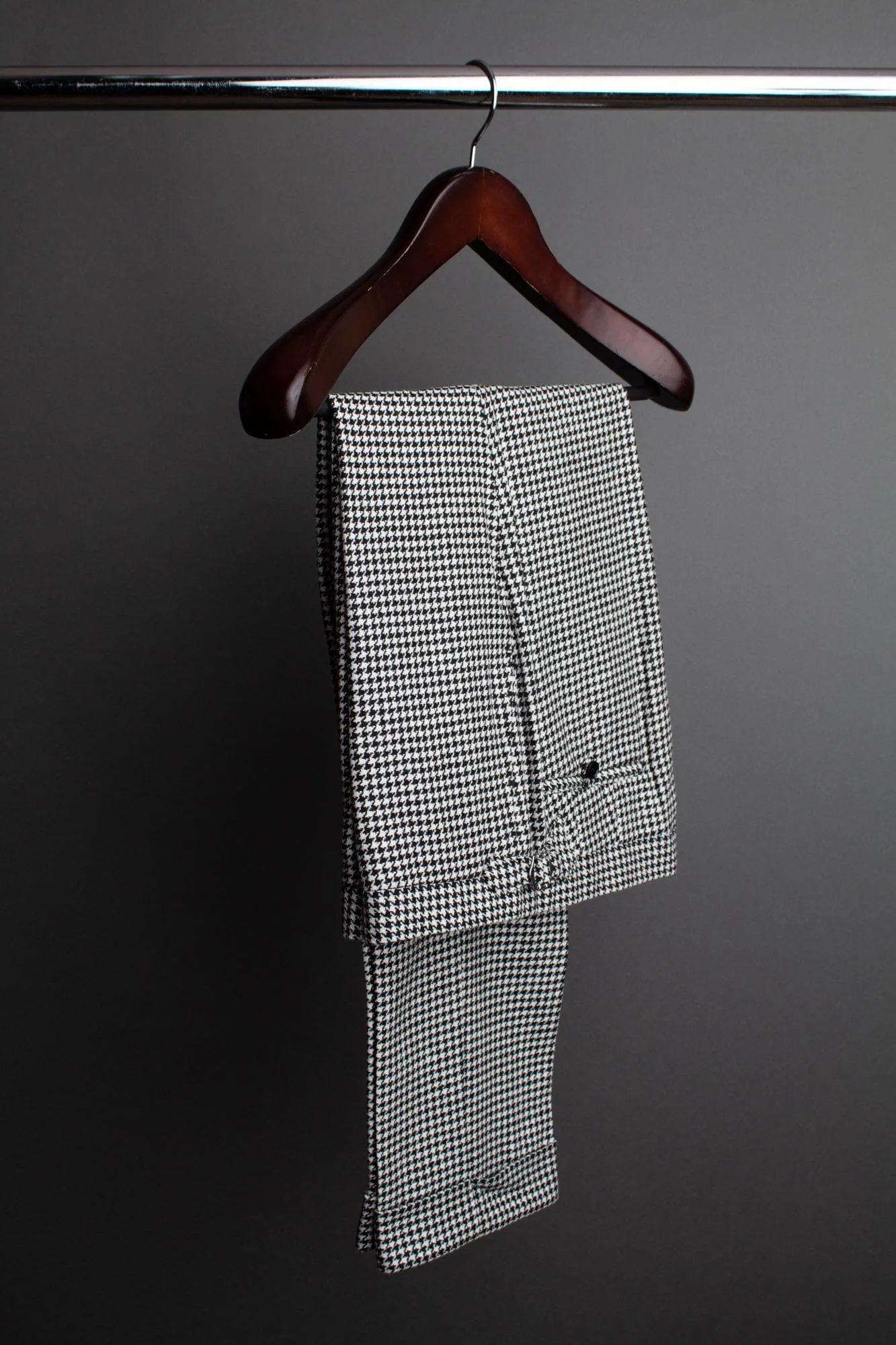 Wool & Cashmere Houndstooth Suit - Image 5